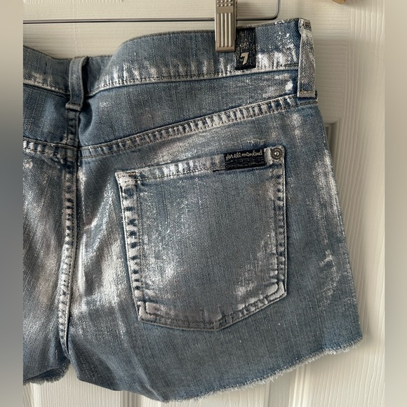 7 For All Mankind Silver Metallic denim shorts Size 28 - Picture 3 of 9